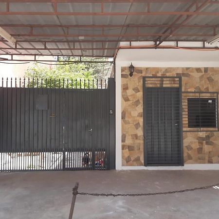 Habitacion En Casa Zona Asuncion Buitenkant foto